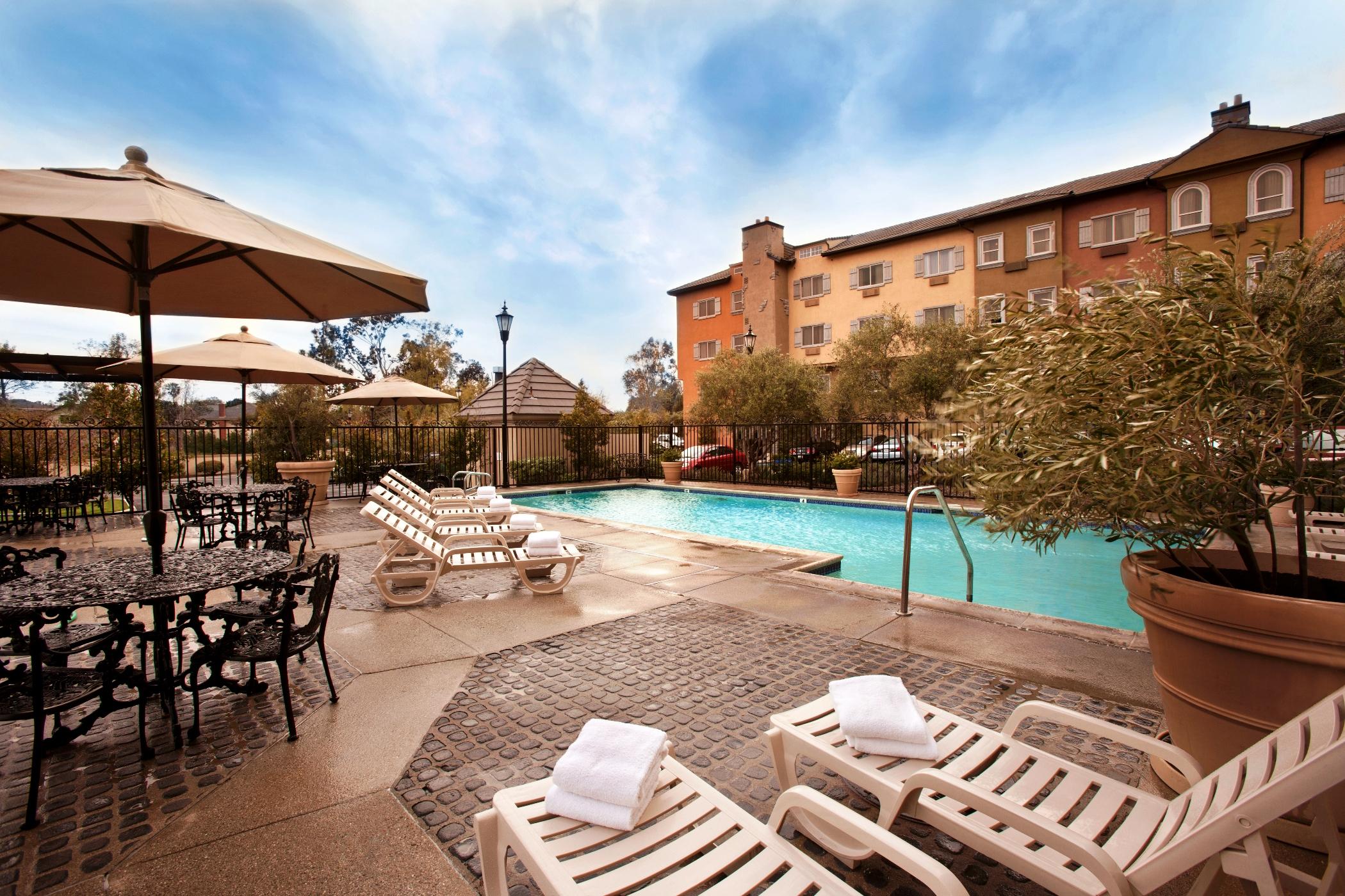 Ayres Hotel Costa Mesa Newport Beach Einrichtungen foto